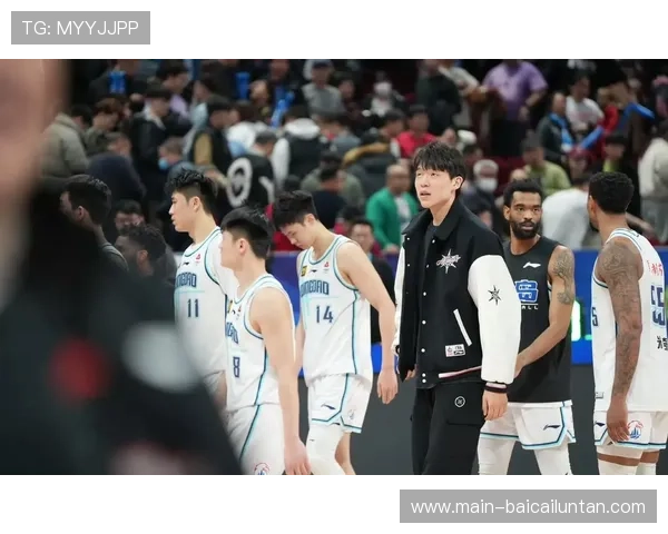 青岛队不敌上海止住连胜 杨瀚森缺阵影响内线攻防实力